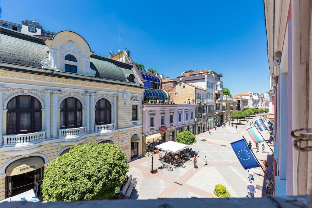 House Of History , Rooms In The Main Street Płowdiw Zewnętrze zdjęcie